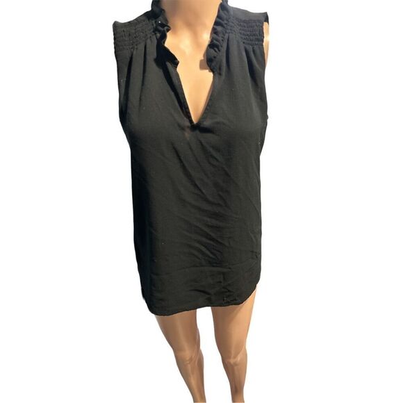 BEAUTIFUL Halogen Women's Size small Sleeveless Blouse good condition - Picture 1 of 3